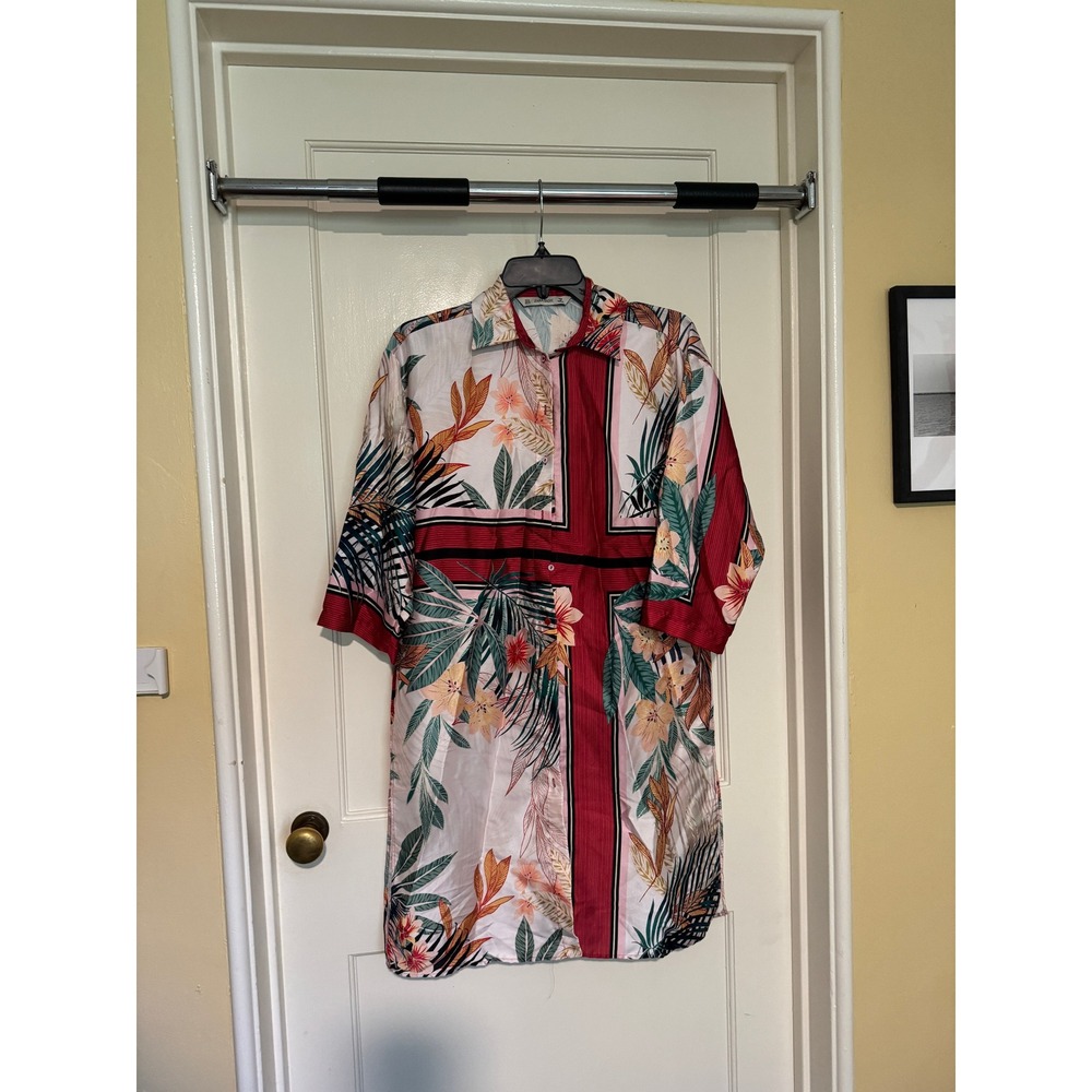 Zara Basic Floral Print Button Down Shirt Short Sleeve Resort Wear XS